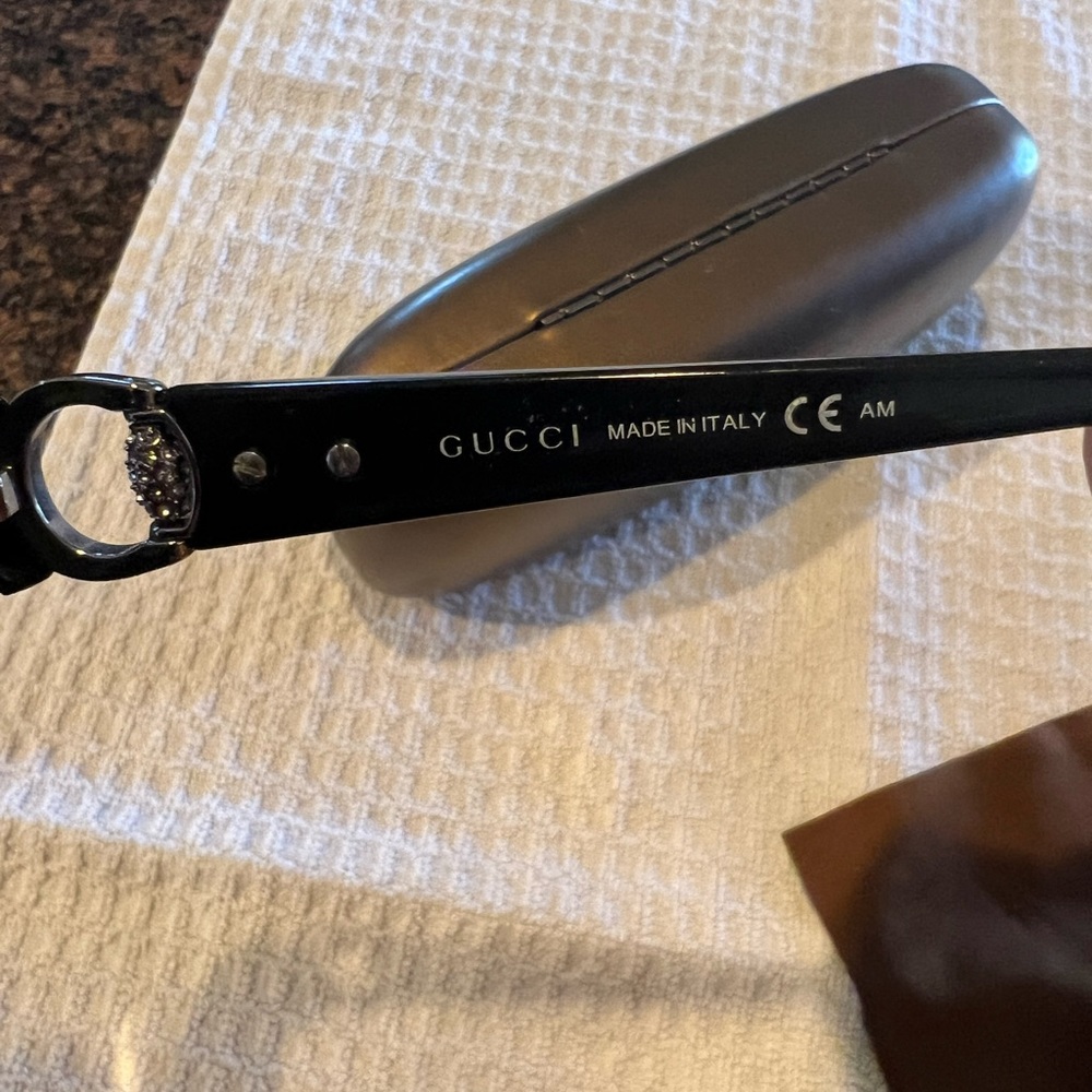 Gucci Frames - image 6